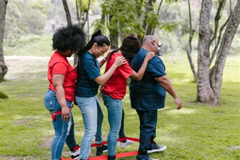 amazing race games
